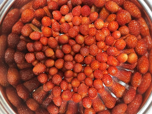 いちごのジャム作り